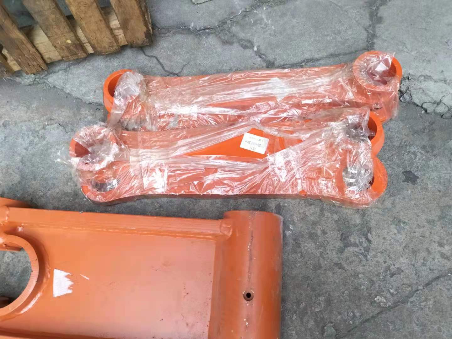 EX200 Heavy Equipment Spare Pa - огляд і ціна Heavy Equipment Engineering